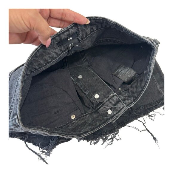 H&M Shorts Women 6 Cut Off High Rise Denim Charcoal Wash -Distressed- Button Fly - Picture 4 of 11